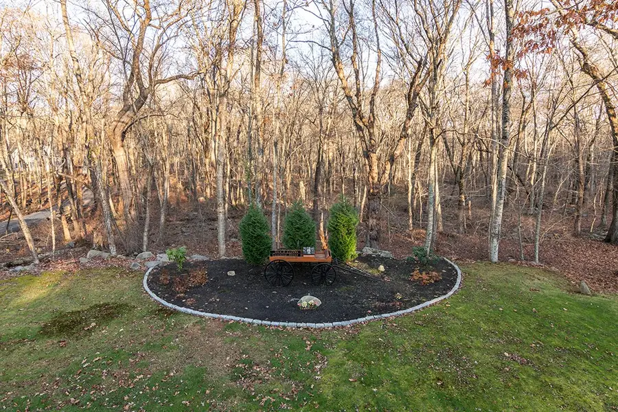 55 Pardons Wood Lane, East Greenwich, RI 02818 - Image #2