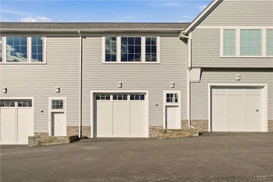 55 John Clarke Road #3, Middletown, RI 02842 - Image #3