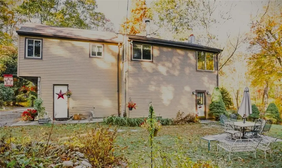 550 Twin Brook Lane, Coventry, RI 02816 - Image #2