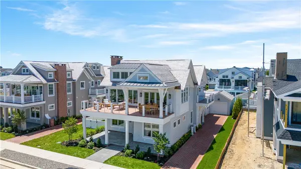 813 Ocean Road, Narragansett, RI 02882