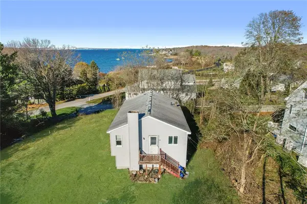 86 Spanker Street, Jamestown, RI 02835