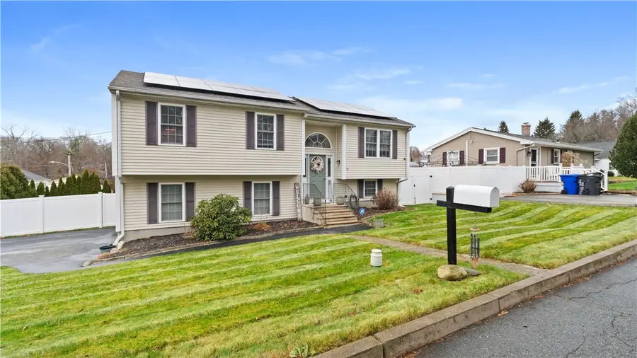54 Centracchio Street, West Warwick, RI 02893 - Image #2