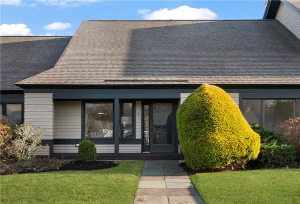 3 Martingale Lane, Narragansett, RI 02882