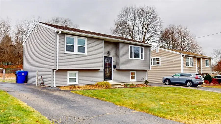 69 Cushing Street, North Providence, RI 02904 - Image #3