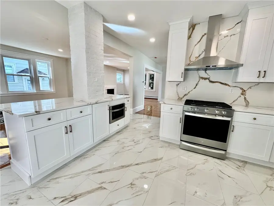 141 Elton Street, Providence, RI 02906 - Image #3