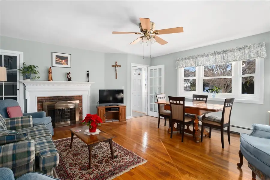 7 Restmere Terrace, Middletown, RI 02842 - Image #2