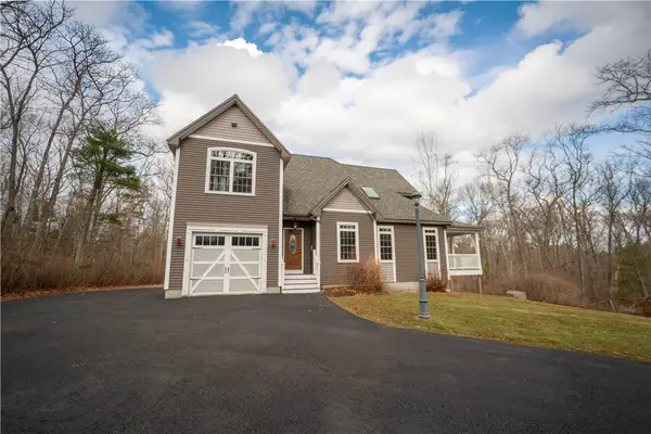 44 Decubellis Court, Glocester, RI 02814