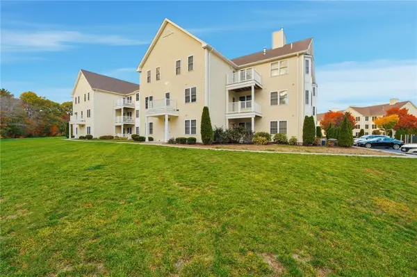 40 Saw Mill Drive #204, North Kingstown, RI 02852