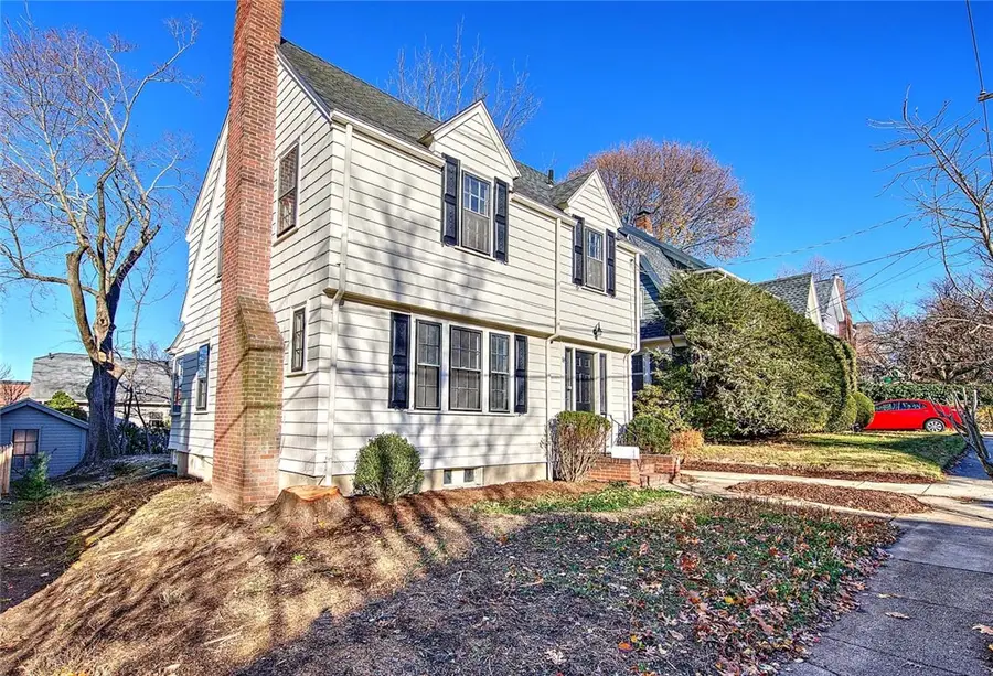 89 Dexterdale Road, Providence, RI 02906 - Image #2