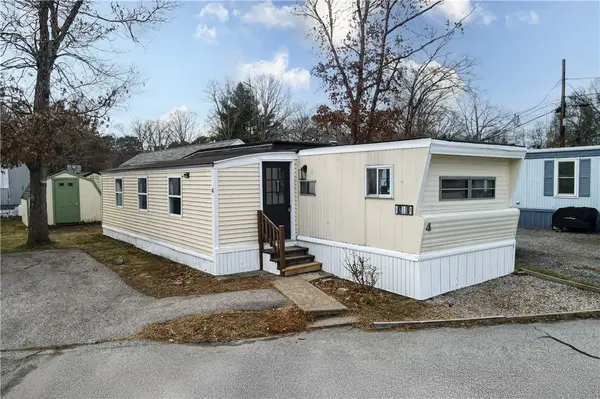 4 Lane 3 Lane, Coventry, RI 02816