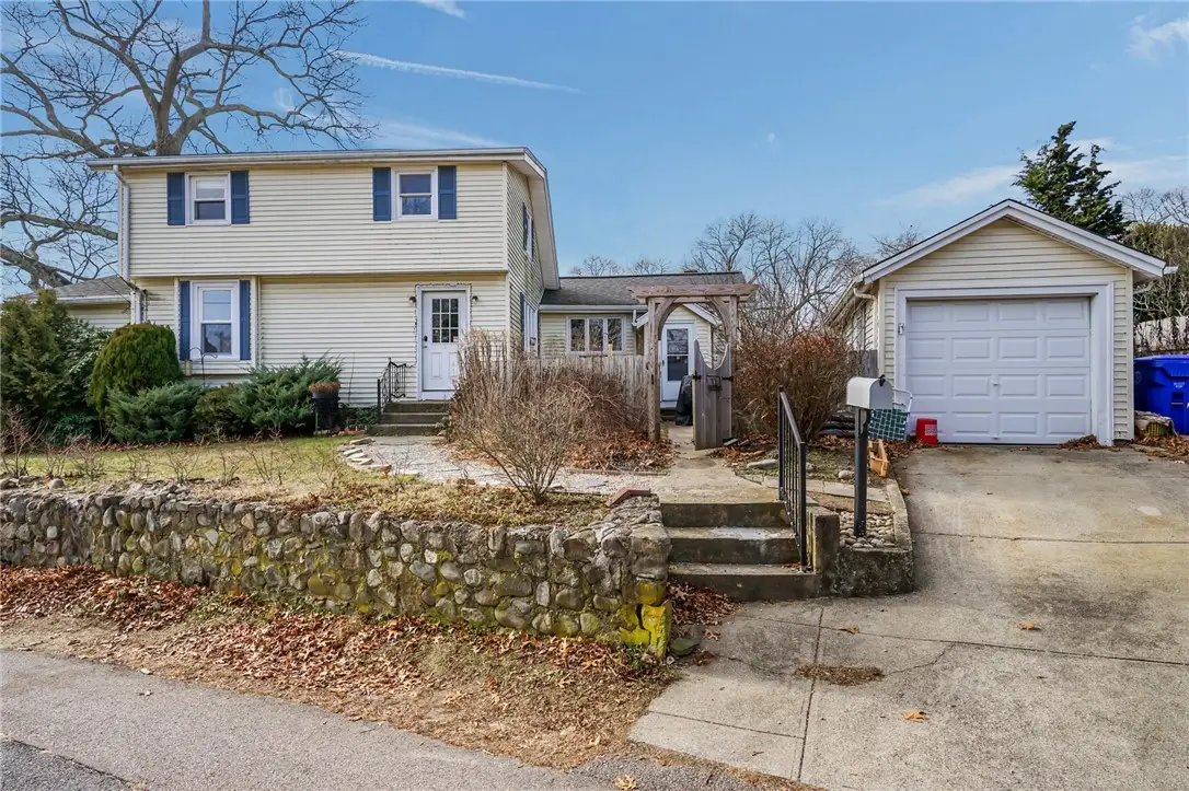 12 Vintner Avenue, Riverside, RI 02915 - Image #1