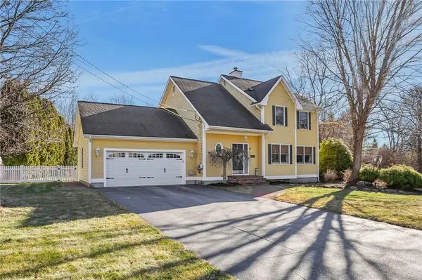 1 Hanton City Trail, Smithfield, RI 02917