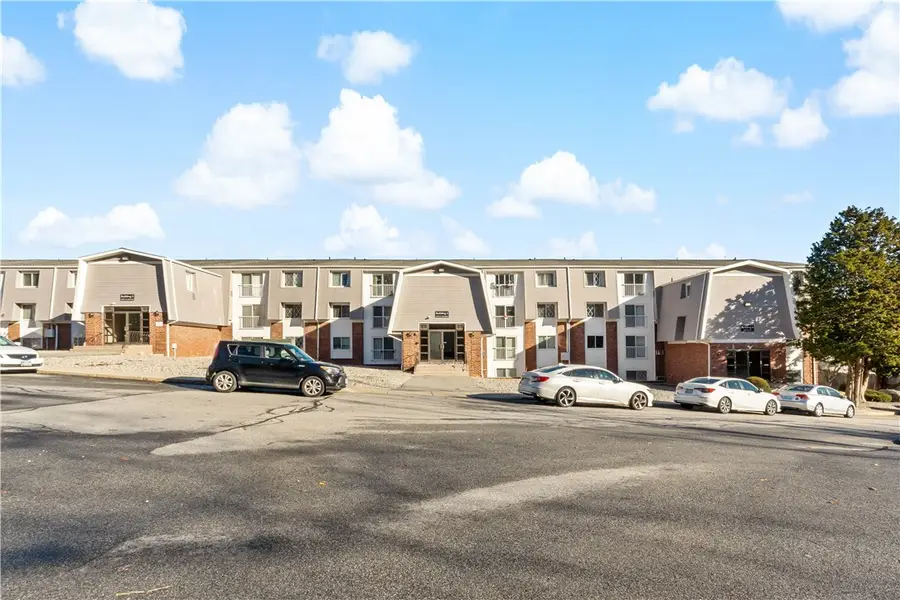 300 Smithfield Road #5-53, North Providence, RI 02904 - Image #2