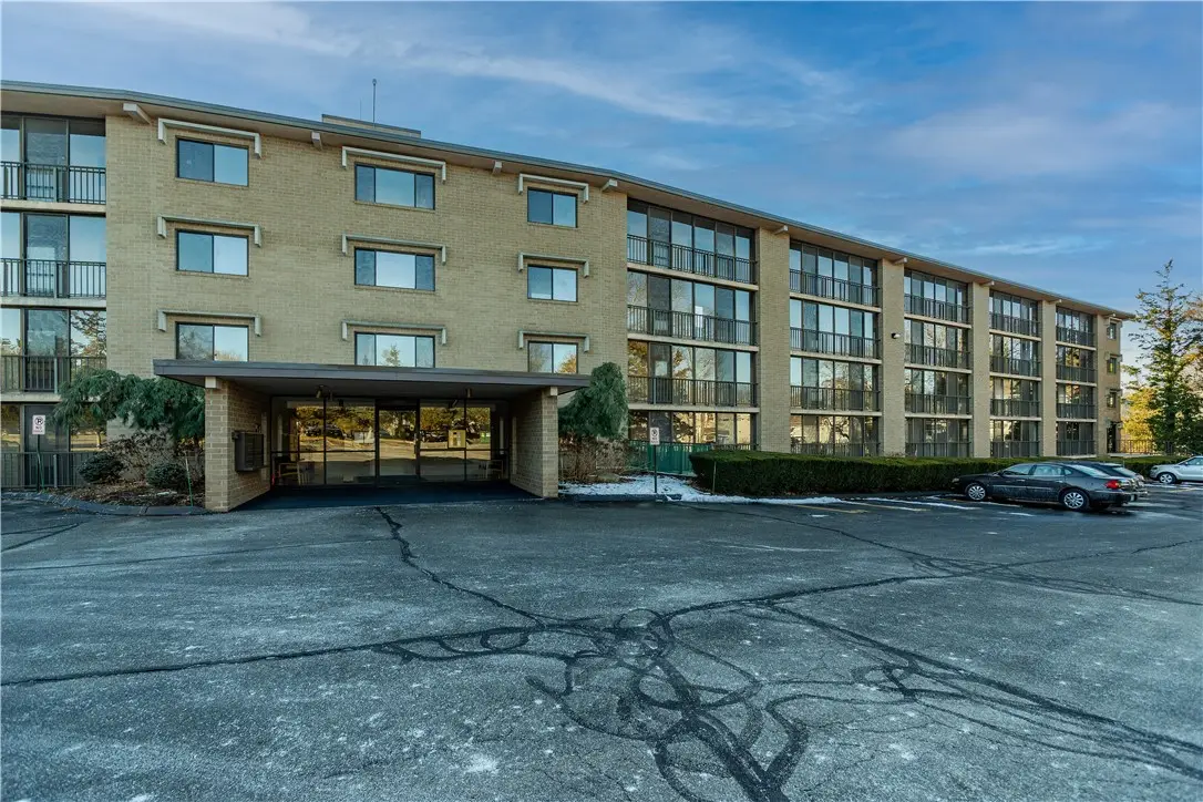 650 East Greenwich Avenue #5-108, West Warwick, RI 02893 - Image #1