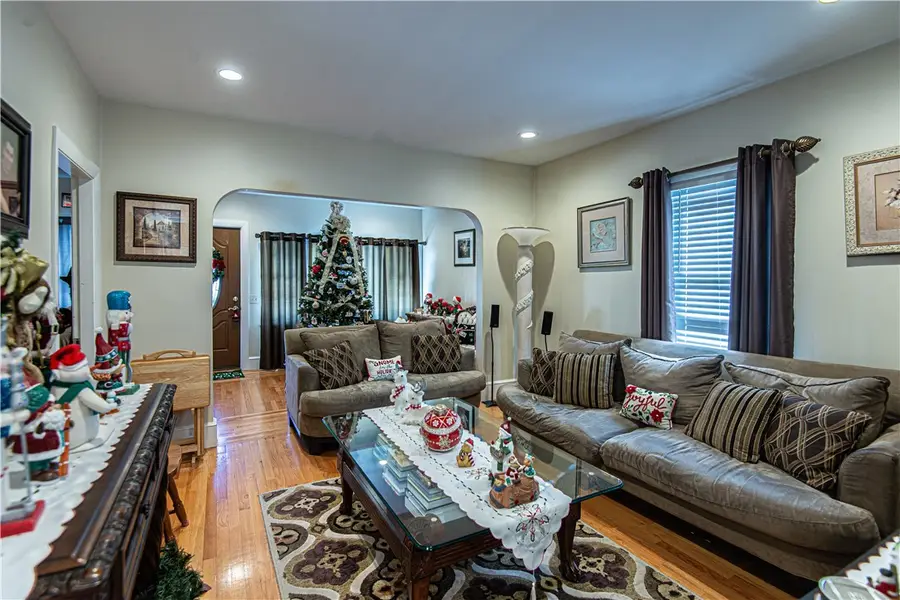 49 9th Street, East Providence, RI 02914 - Image #3