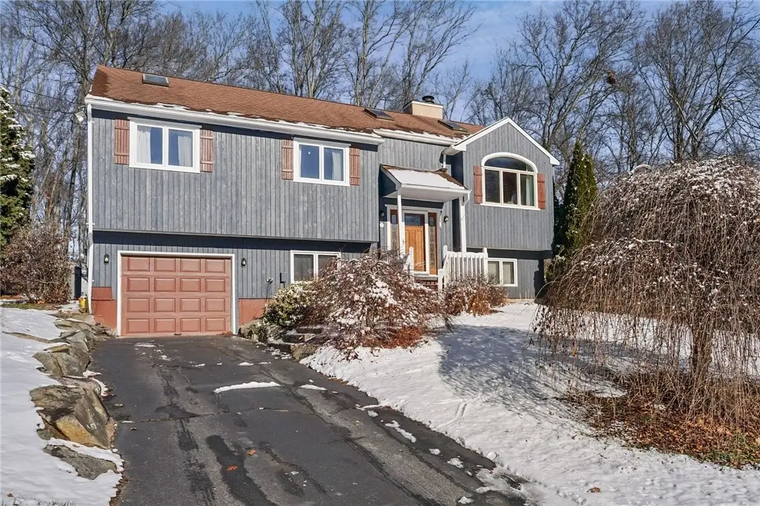 25 Ivy Hollow Court, Cranston, RI 02921 - Image #1