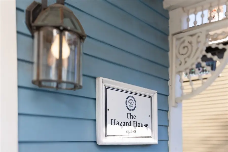 7 Cozzens Court, Newport, RI 02840 - Image #2