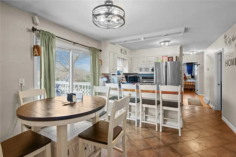 35 Shady Hill Drive, West Warwick, RI 02893 - Image #2