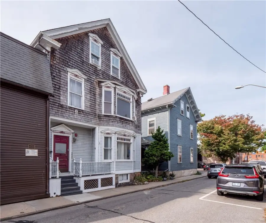 87 Spring Street, Newport, RI 02840 - Image #2