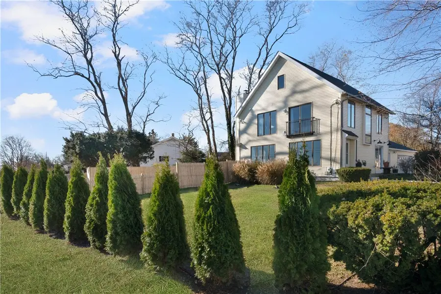 1705 Wampanoag Trail, Barrington, RI 02806 - Image #3