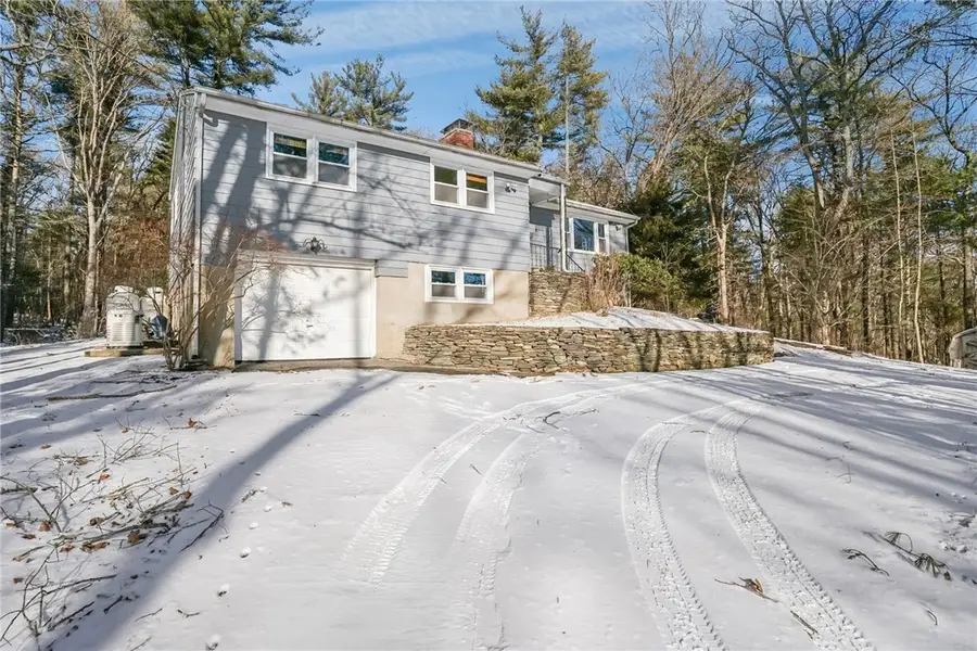 370 Maple Valley Road, Coventry, RI 02816 - Image #3