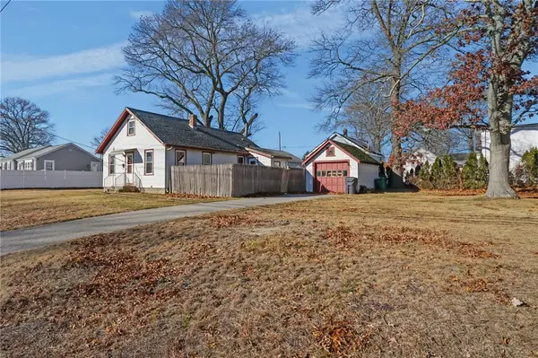 107 Wayne Street, Warwick, RI 02889