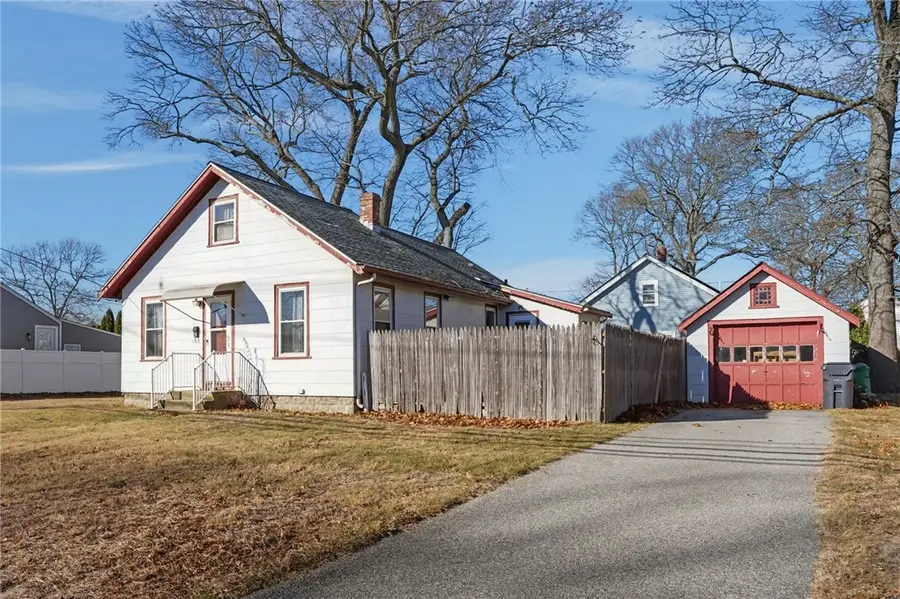 107 Wayne Street, Warwick, RI 02889 - Image #2
