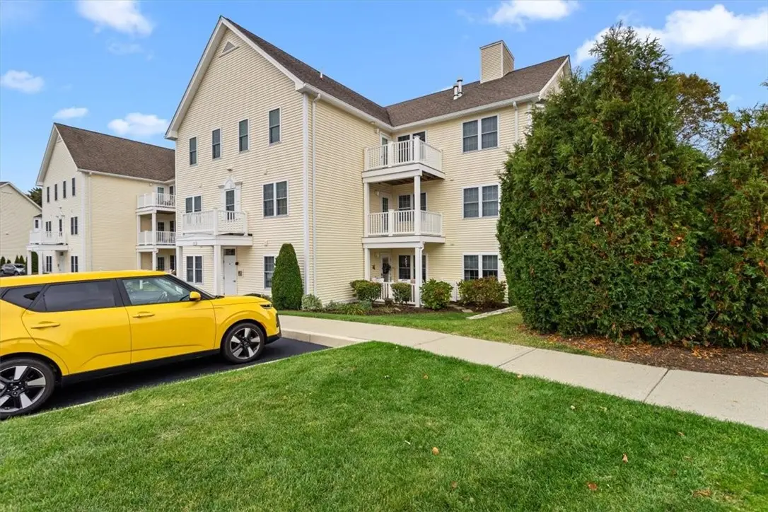 60 Saw Mill Drive #307, North Kingstown, RI 02852 - Image #1