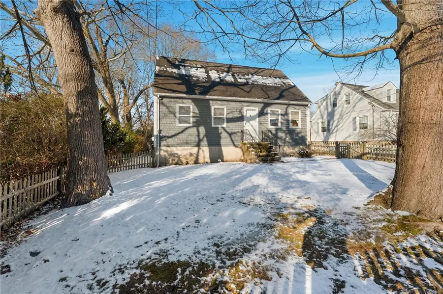 8 Harris Avenue, Warren, RI 02885 - Image #2