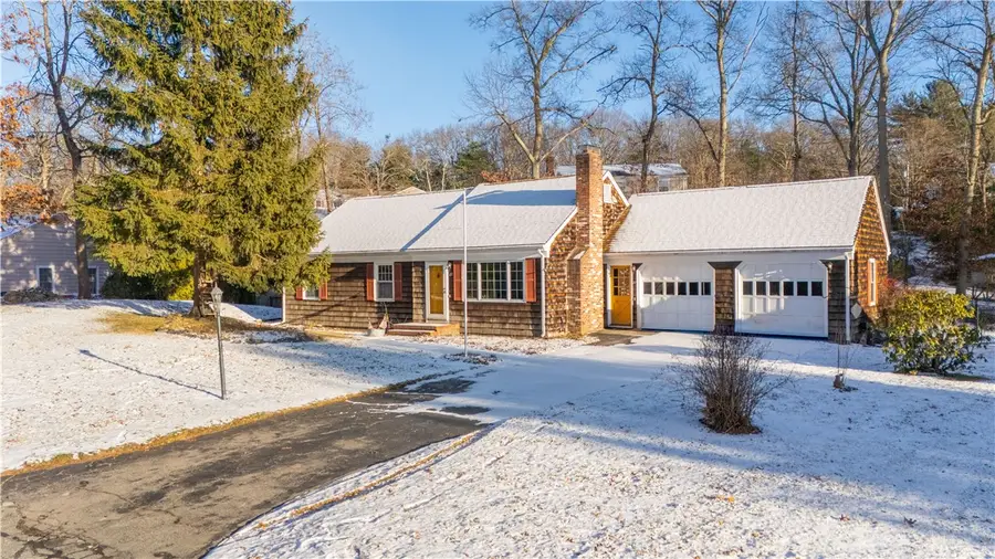 27 Bishop Drive, Cumberland, RI 02864 - Image #2