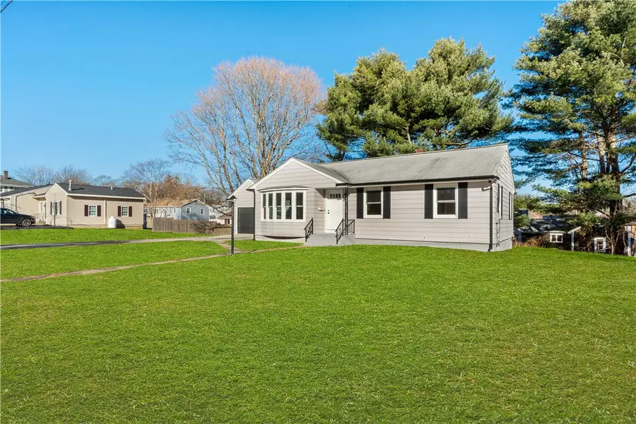54 Doris Avenue, Tiverton, RI 02878 - Image #3