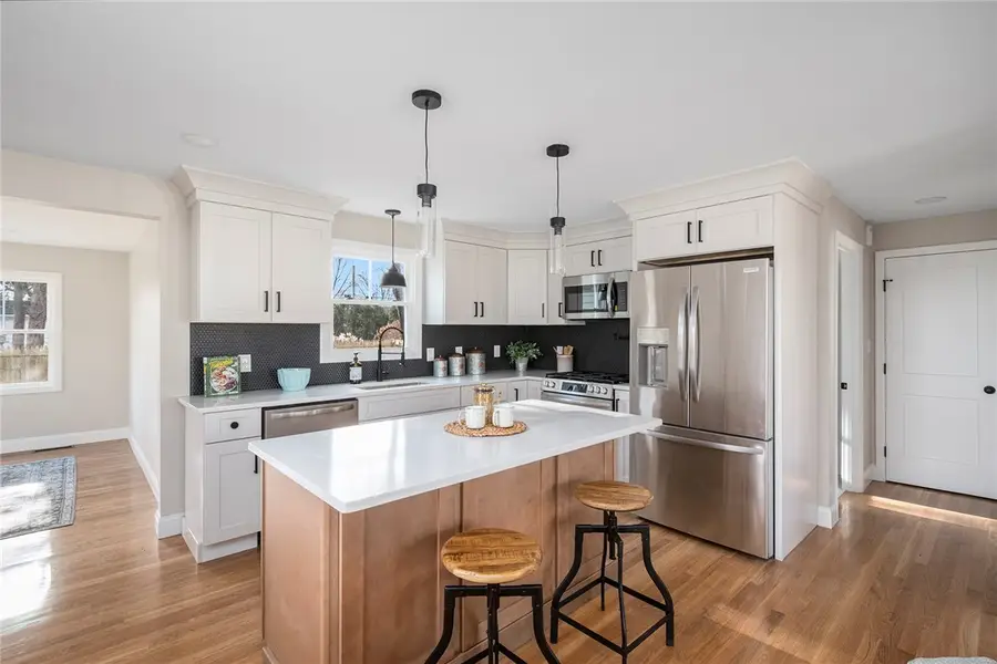 137 Bayview Avenue, North Kingstown, RI 02852 - Image #2