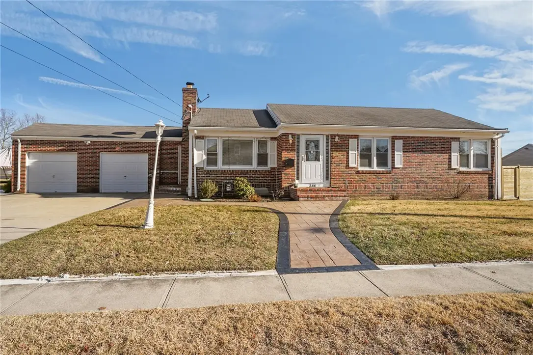 366 Woodbine Street, Cranston, RI 02910 - Image #1