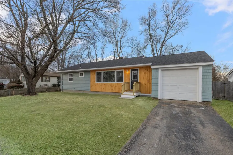 26 Ledge Drive, West Warwick, RI 02893 - Image #2