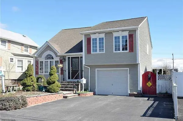 396 Williston Way, Pawtucket, RI 02861