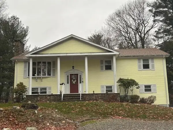 31 Karen Ann Drive, Smithfield, RI 02917