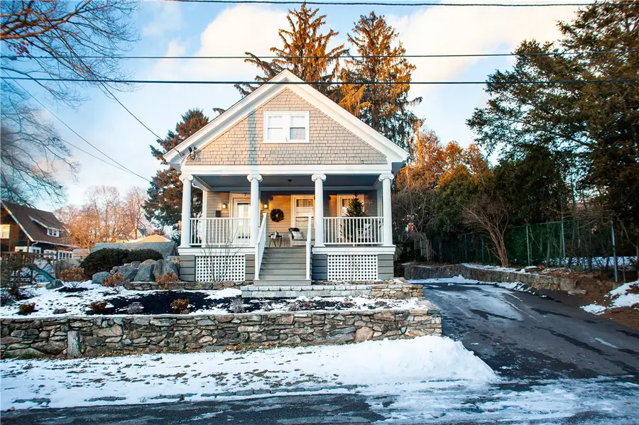 7 Squantum Street, Cranston, RI 02920 - Image #2