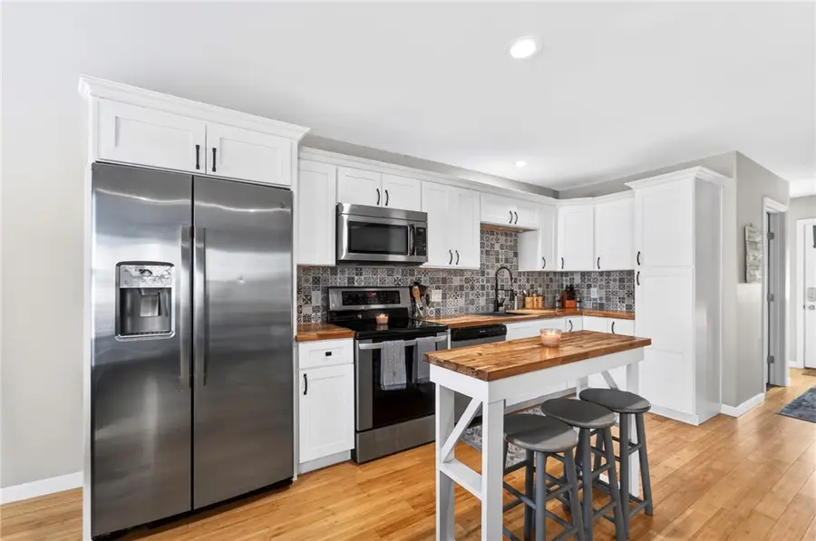 91 Joe Fromms Way, West Warwick, RI 02893 - Image #2