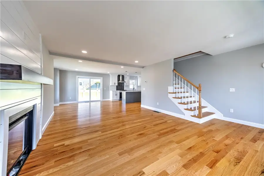 188 St. Louis Avenue, Woonsocket, RI 02895 - Image #3