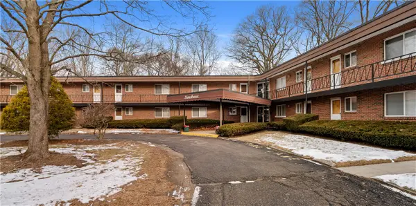 72 West Shore Road #2, Warwick, RI 02889