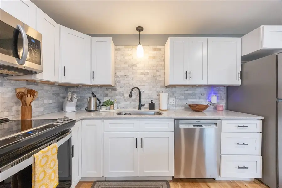 619 Armistice Boulevard, Pawtucket, RI 02861 - Image #3