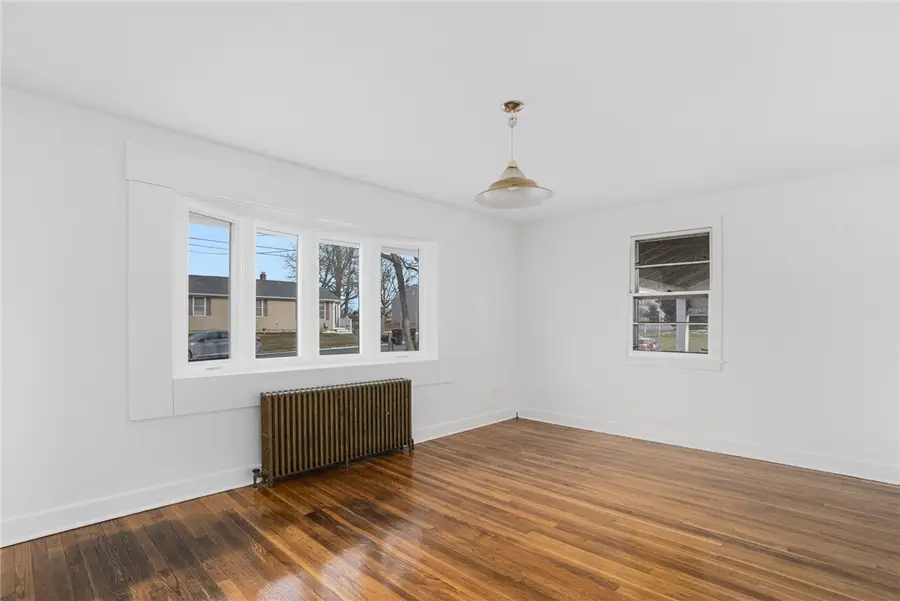 64 Martens Road, Portsmouth, RI 02871 - Image #3