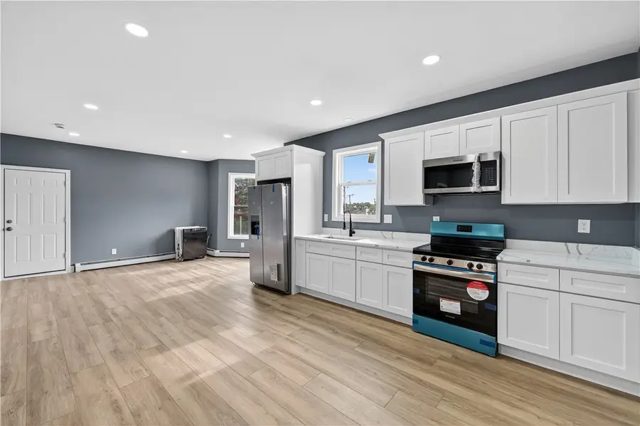 14 Duncan Avenue, Providence, RI 02906 - Image #3