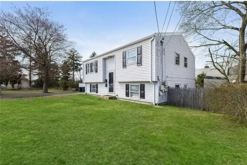 345 Post Road, Warwick, RI 02888 - Image #3