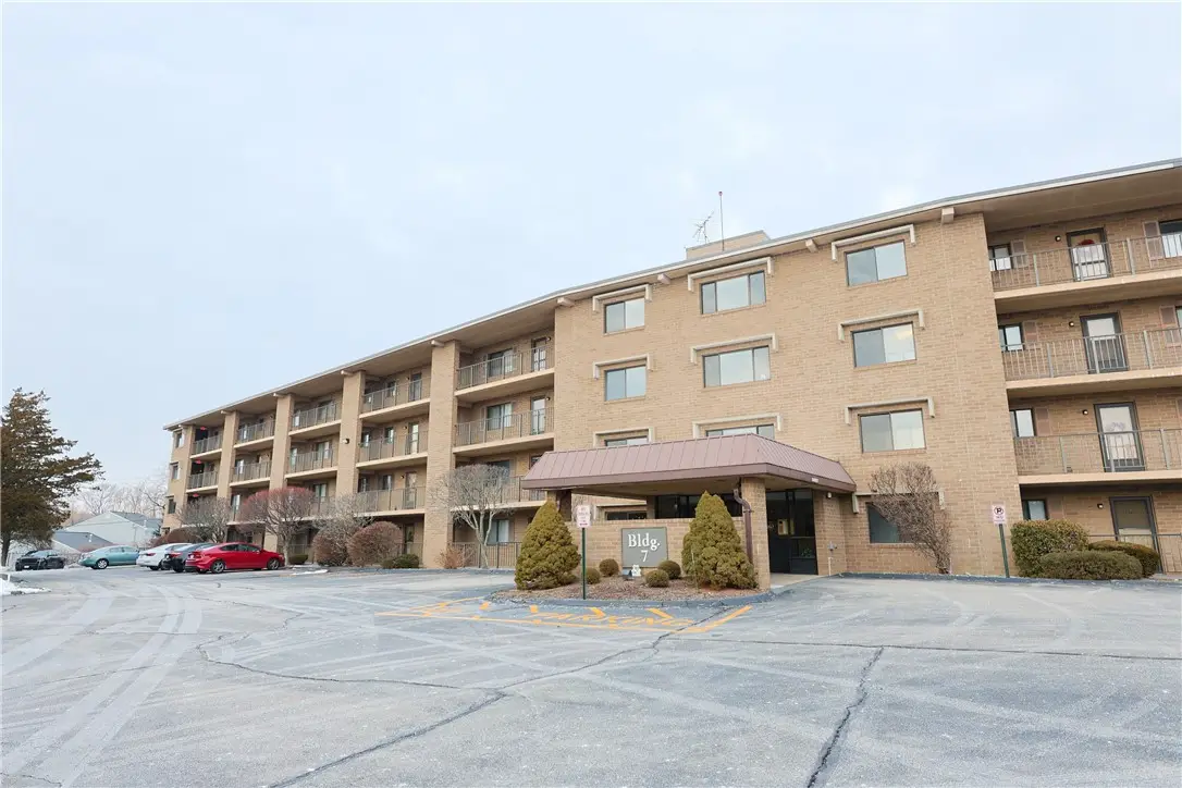 650 East Greenwich Avenue #7-207, West Warwick, RI 02893 - Image #1