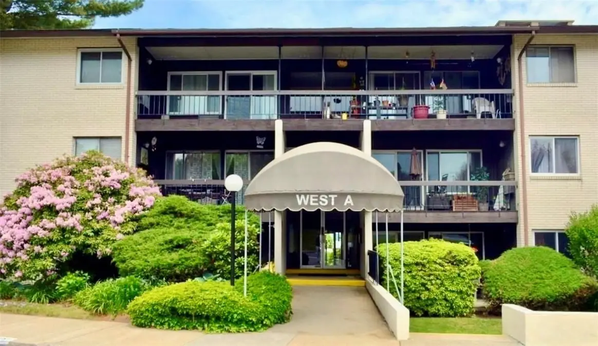 400 Narragansett Parkway #WA11, Warwick, RI 02888 - Image #1
