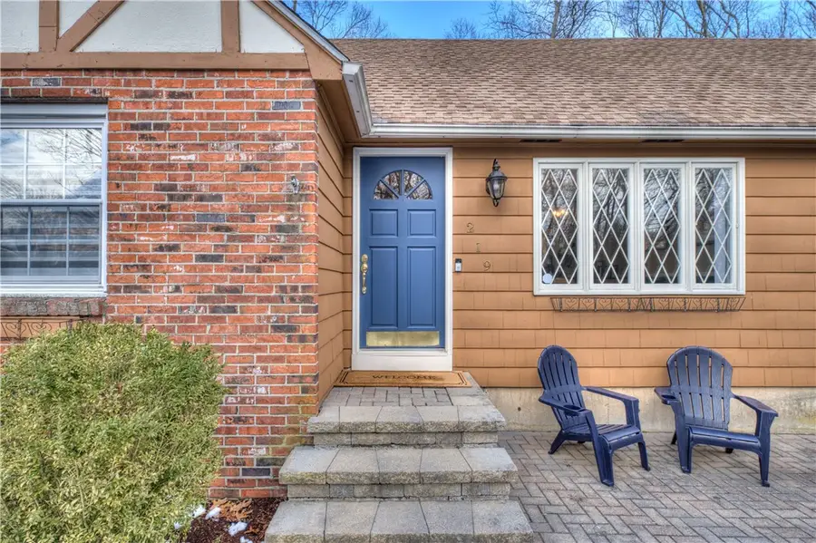 219 Brian Drive, Warwick, RI 02886 - Image #3