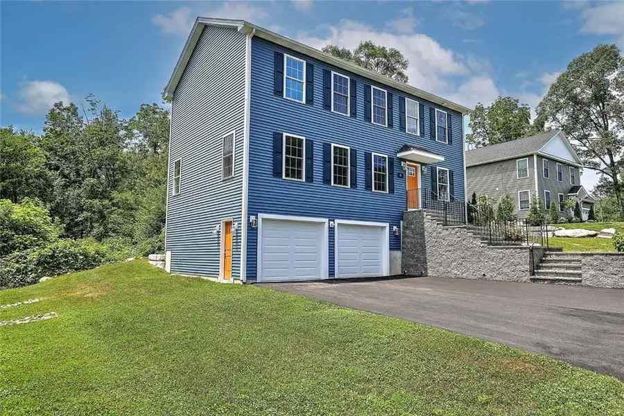 29 Graves Avenue, North Smithfield, RI 02896 - Image #3