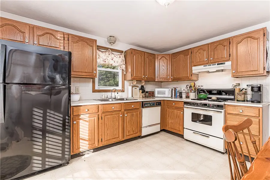 225 Hazard Road, West Greenwich, RI 02817 - Image #3