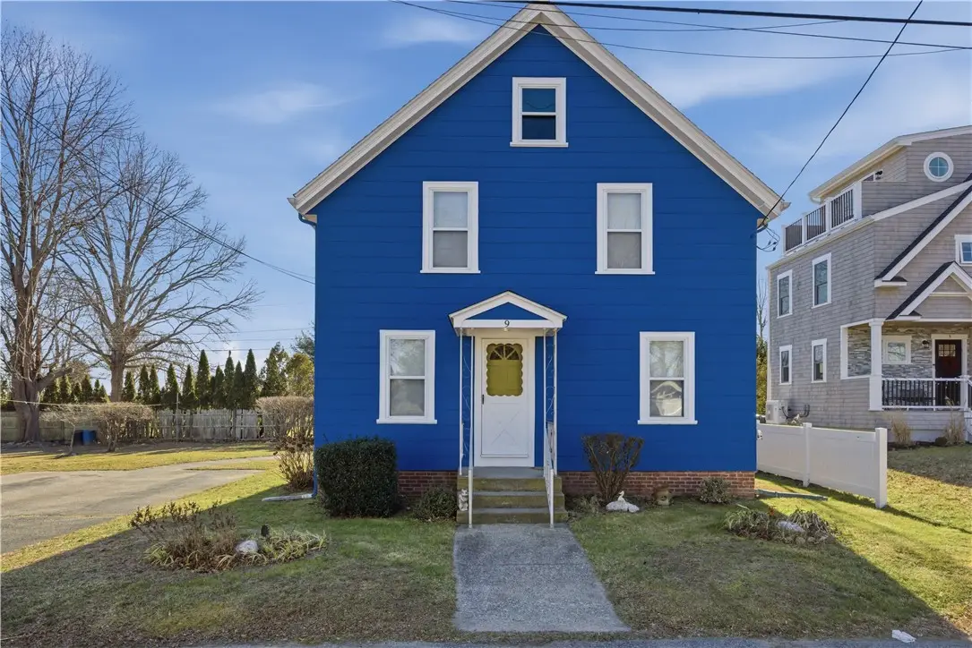 9 Lillis Avenue, Barrington, RI 02806 - Image #1
